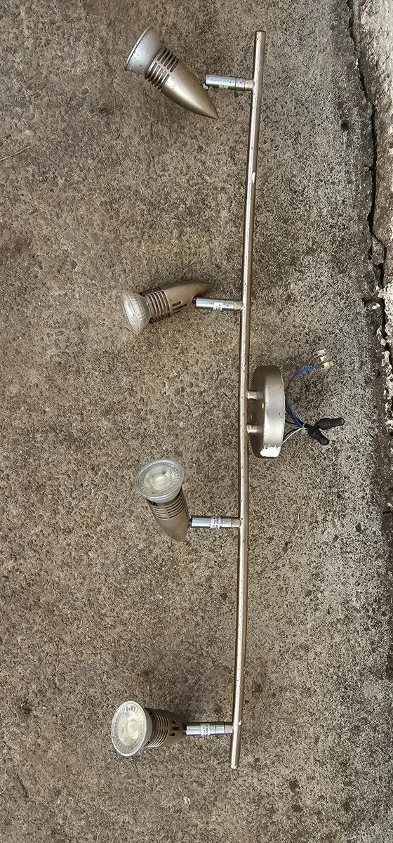 Light fixture