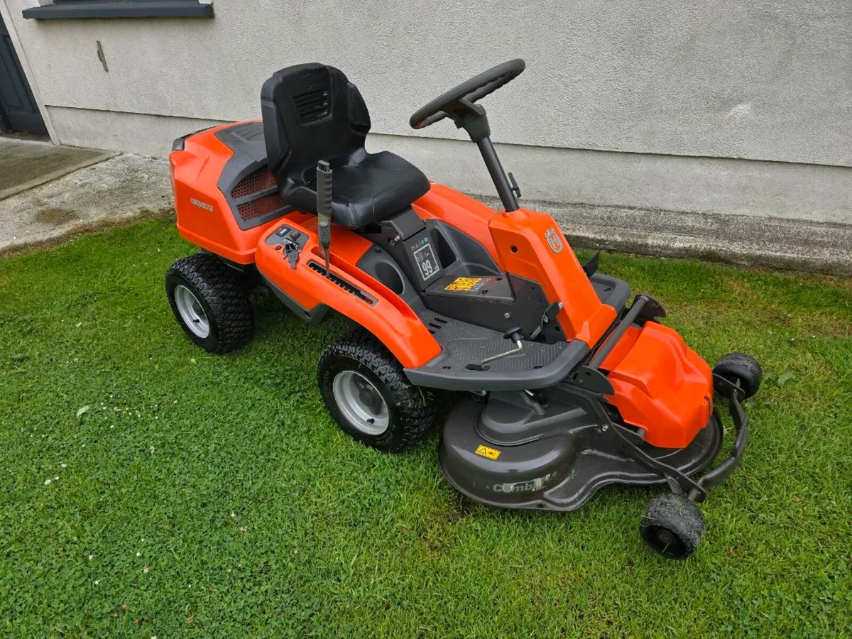 Husquvana front deck lawnmower for sale - Image 1