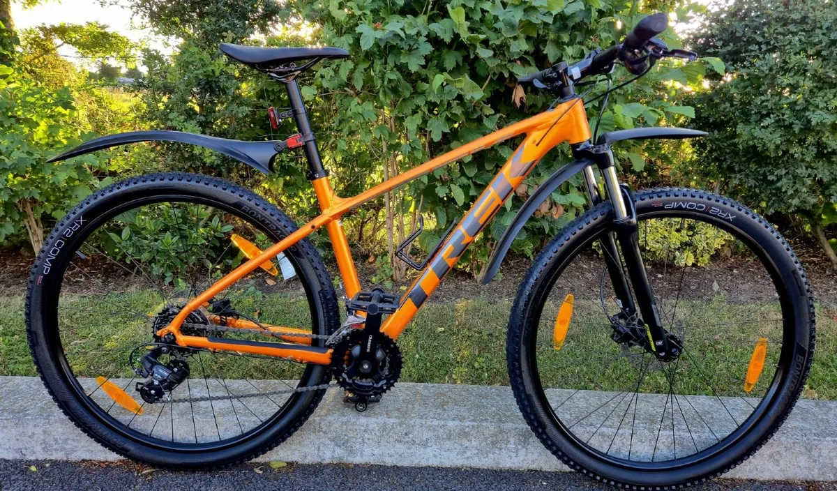 Trek Marlin 5 M/L Frame- Pristine Condition - Image 1