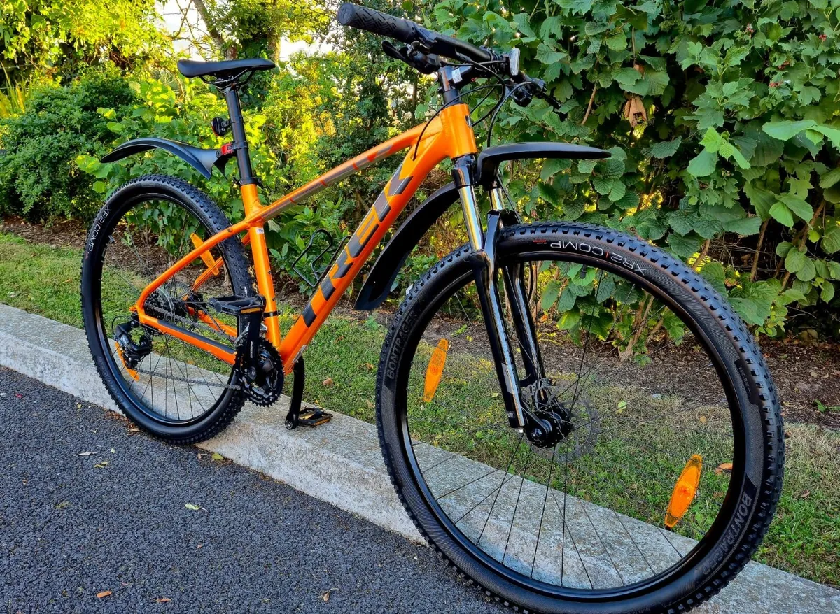 Trek Marlin 5 M/L Frame- Pristine Condition - Image 4