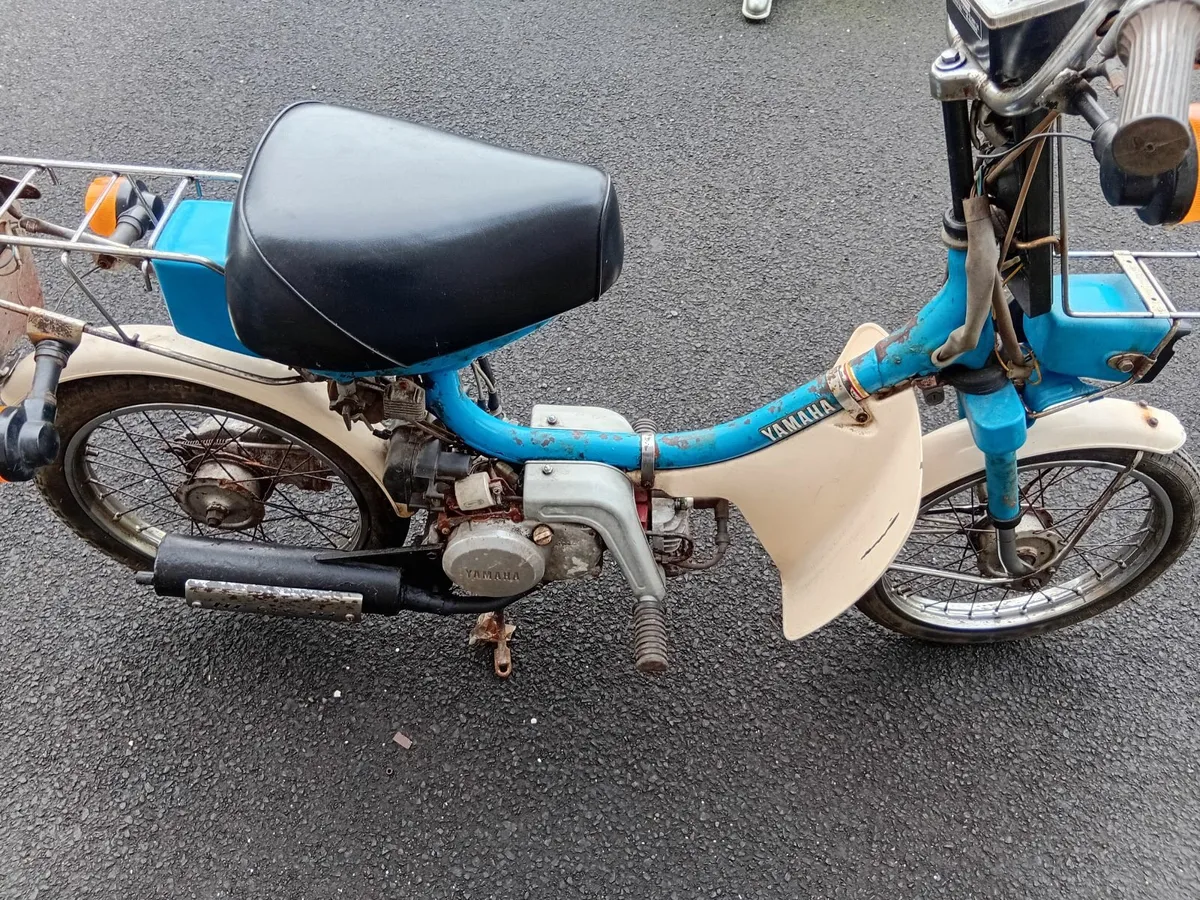 YAMAHA  1988 - Image 4