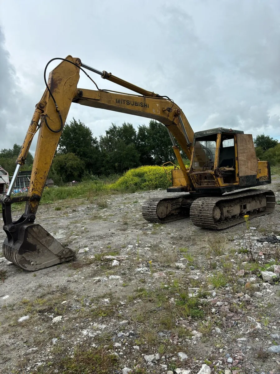 Mitsubishi 12 tonne digger - Image 2