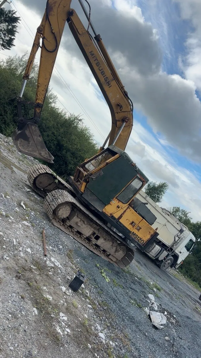 Mitsubishi 12 tonne digger - Image 3