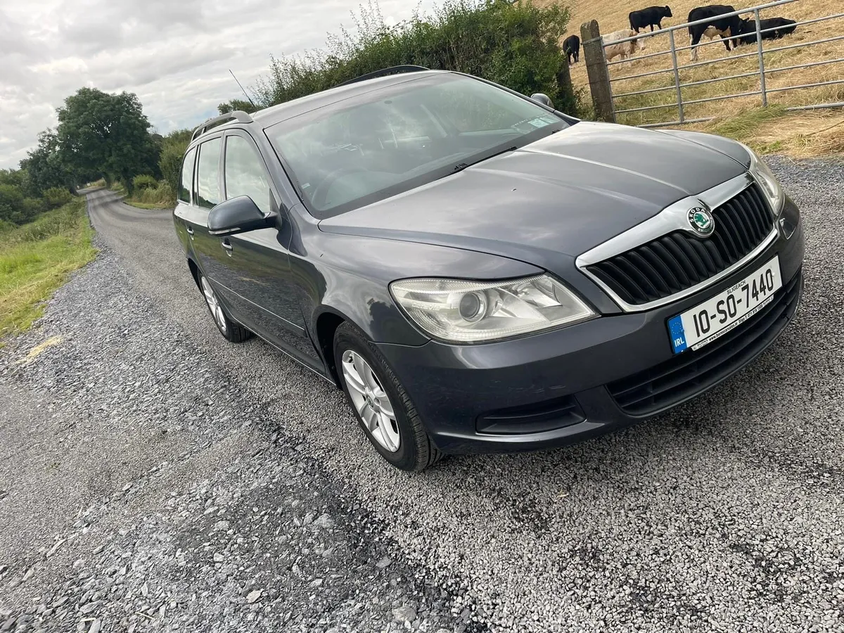 2010 Skoda Octavia - Image 1