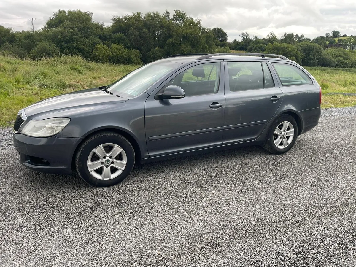 2010 Skoda Octavia - Image 3