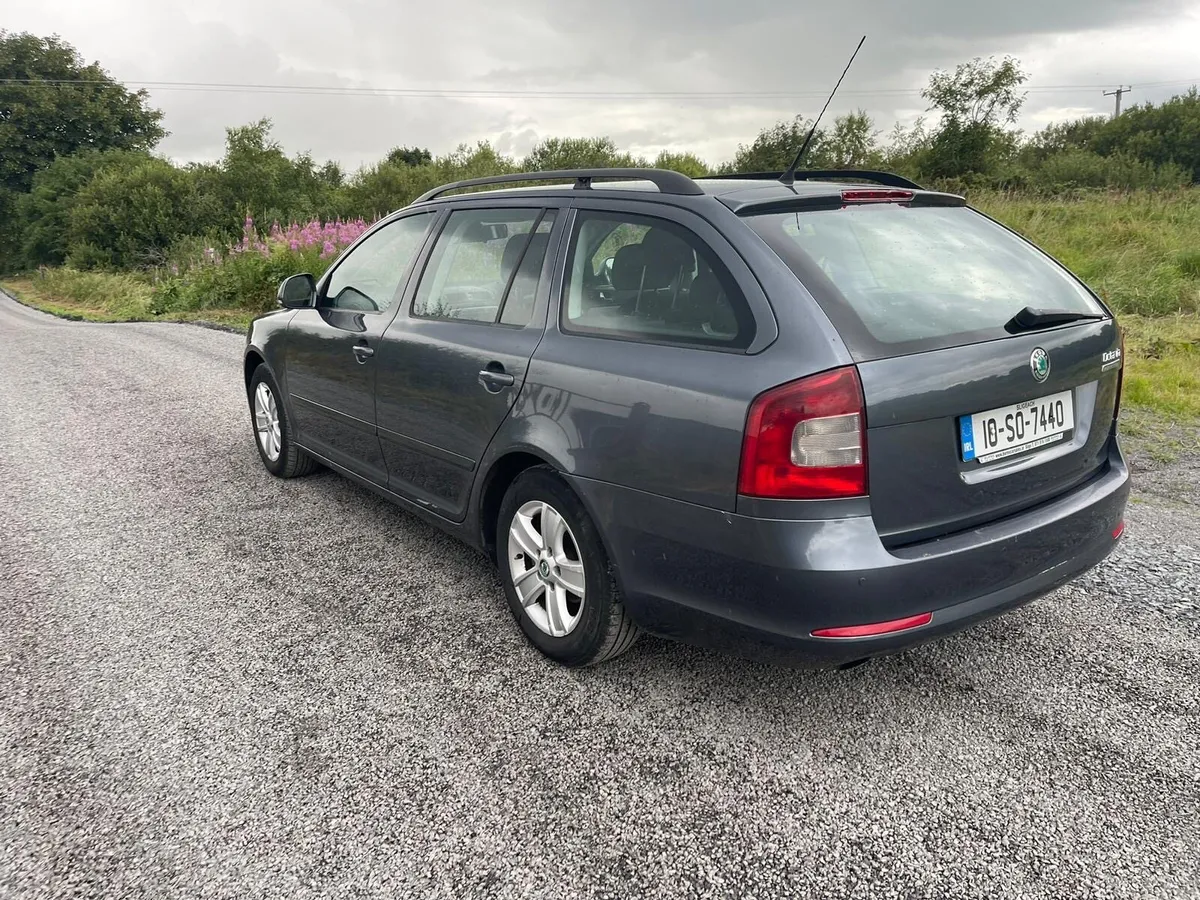 2010 Skoda Octavia - Image 4