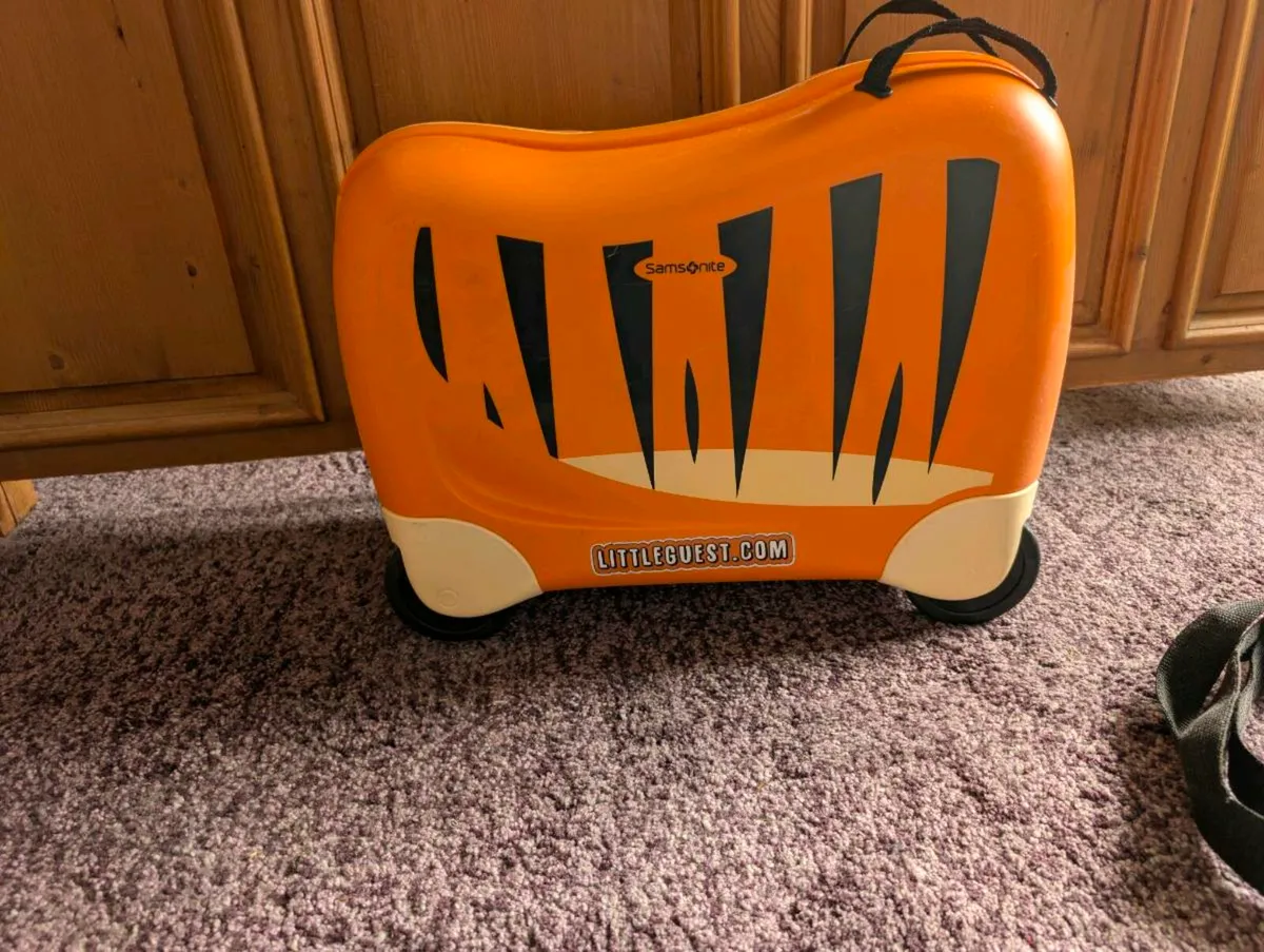 Children's Suitcase - Image 2