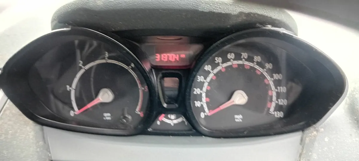 Ford Fiesta 2010 - Image 4