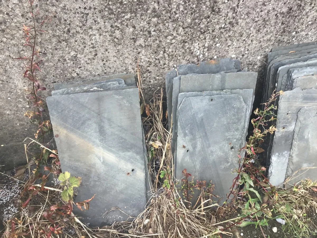 Old slates - Image 1