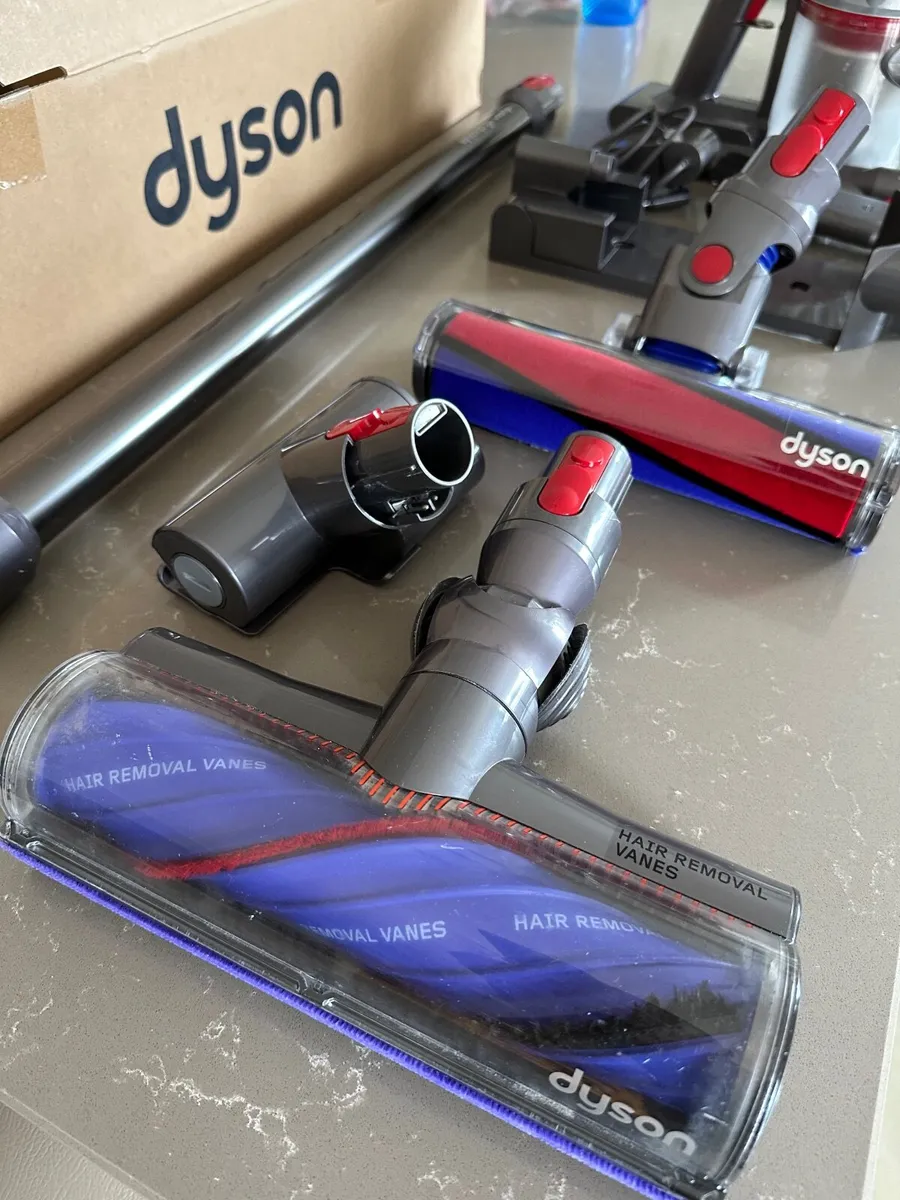 Dyson V8 Absolute - Image 3