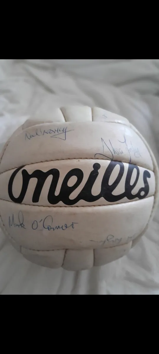 Gaa All Ireland football signed 1990 - Image 4