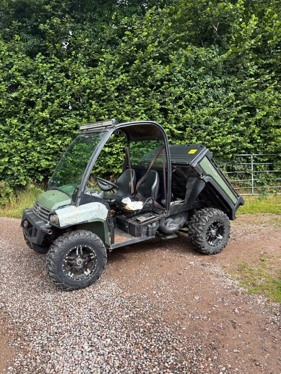 2018 John Deere 855 gator - Image 2