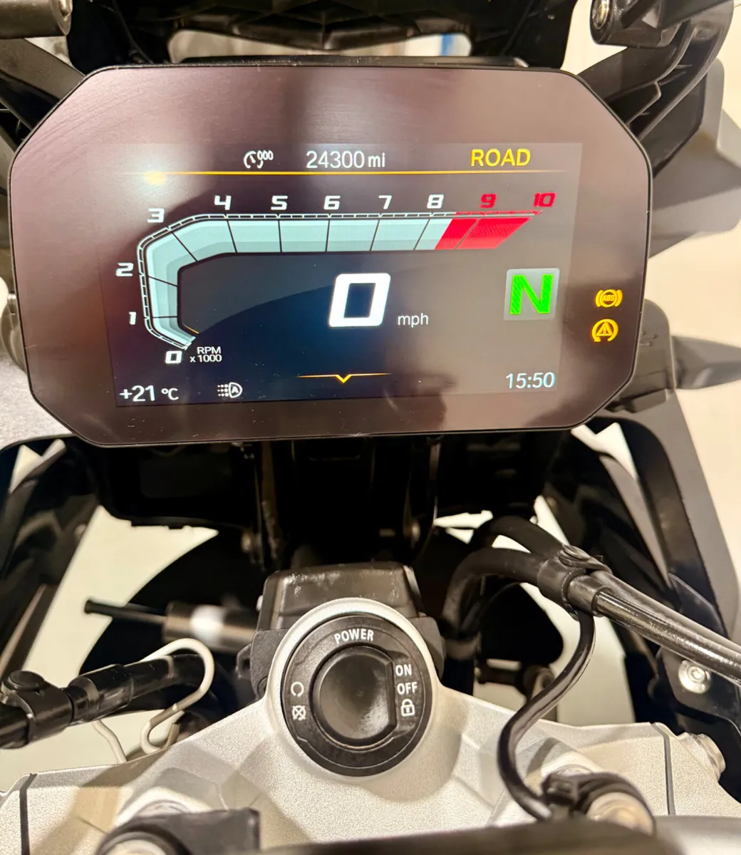BMW F 750 GS TE SPEC 2021 TRADE INS WELCOME - Image 3