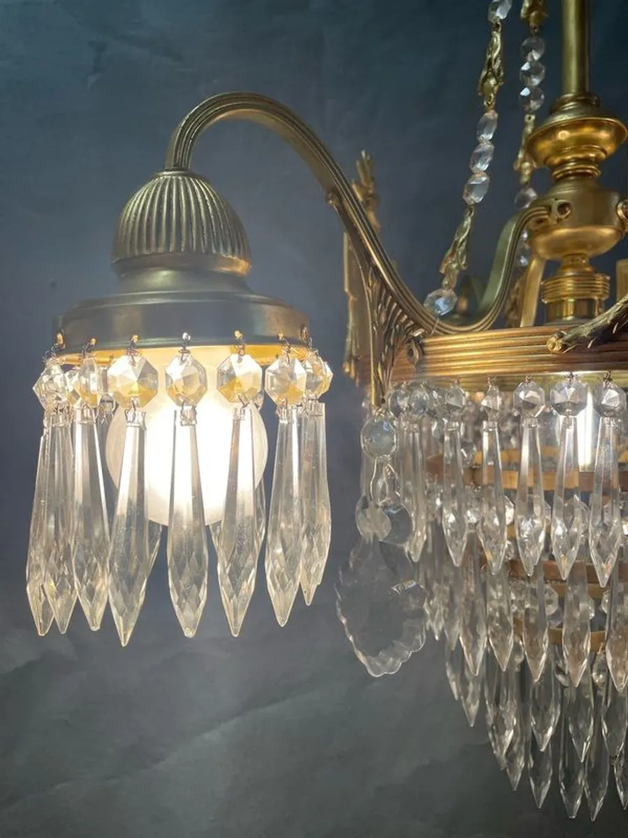 Beautiful French Brass & Crystal Chandelier. - Image 2