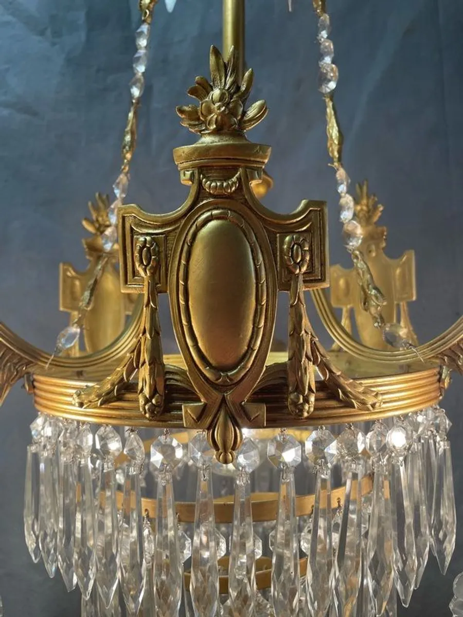 Beautiful French Brass & Crystal Chandelier. - Image 4