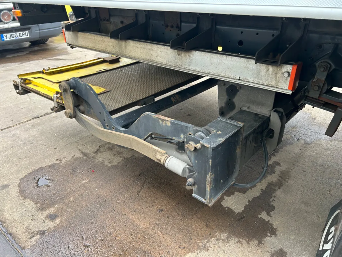 2020 DHOLLANDIA 1.5 ton slider tail lift - Image 4