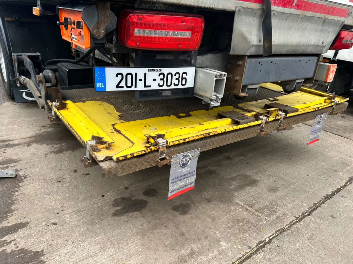 2020 DHOLLANDIA 1.5 ton slider tail lift - Image 1