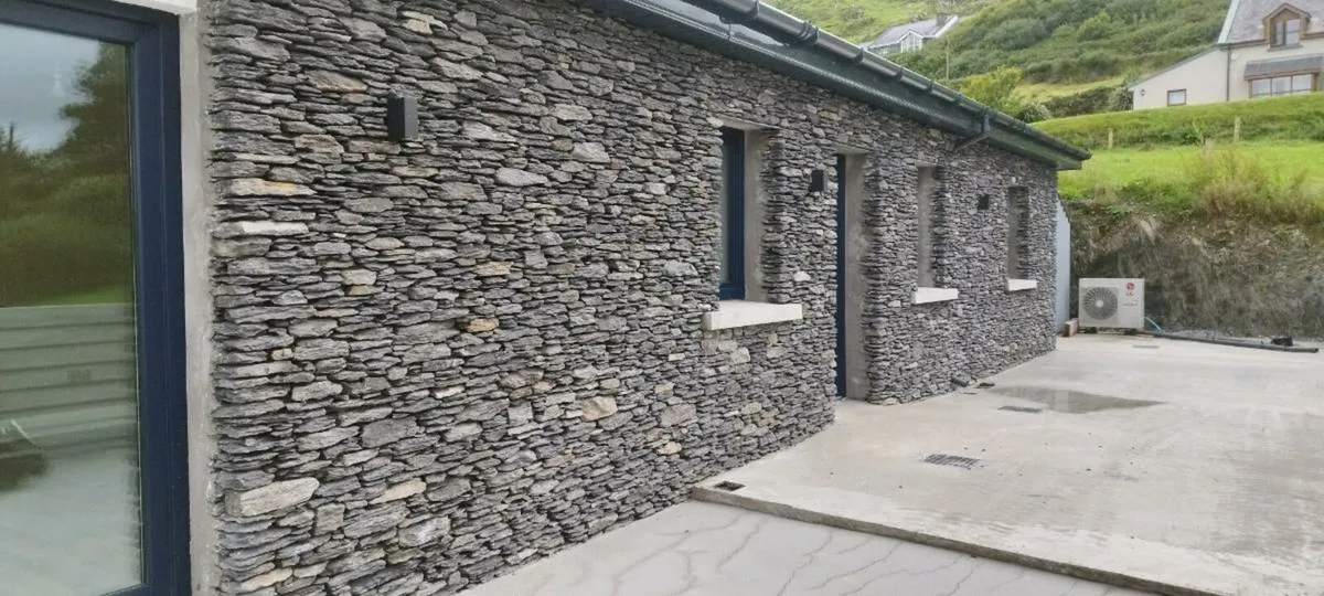 Building stone - Image 1