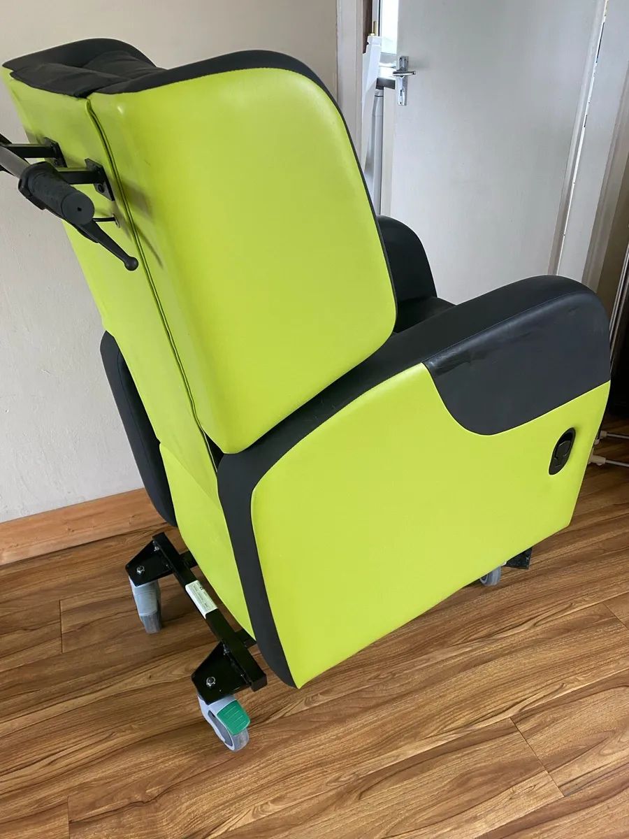 Recliner chair - Image 2