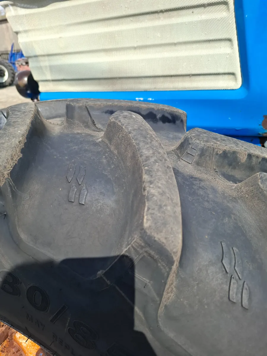 FORD TW25 - Image 4