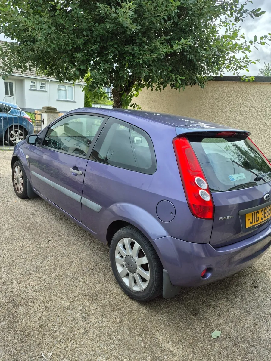 Ford Fiesta 2006 - Image 2