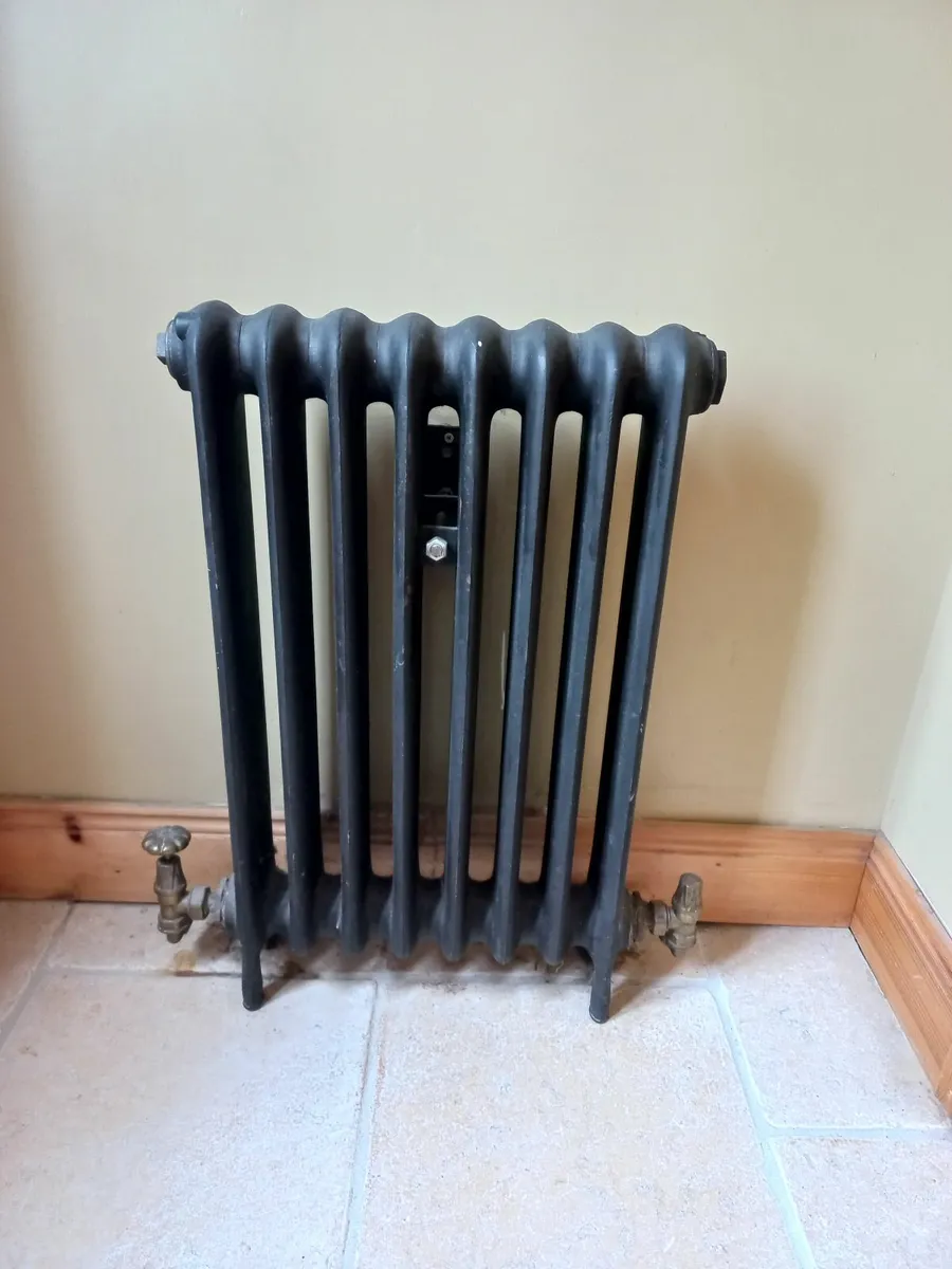 Cast iron Radiators - Image 2