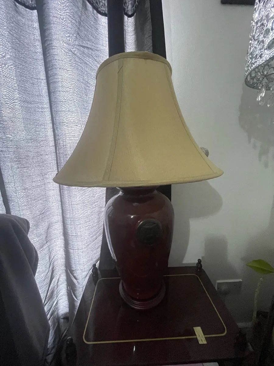 New pair bedside lockors  & large lamp - Image 1
