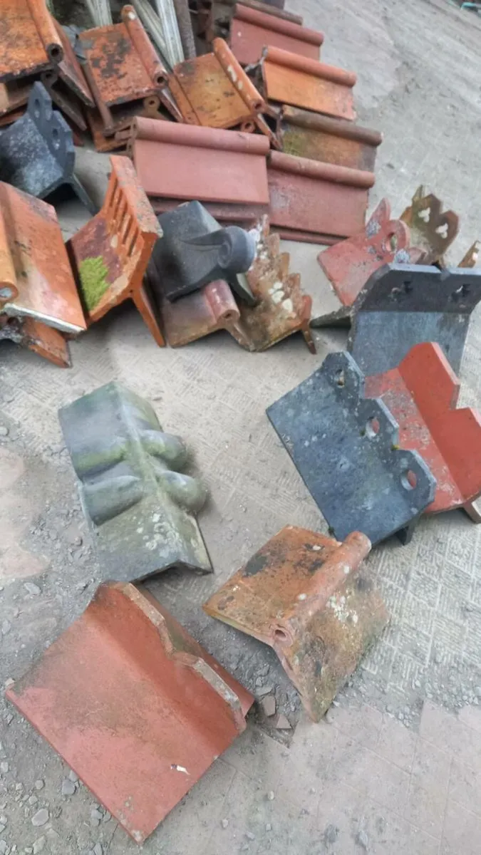 Various ridge caps - Image 4