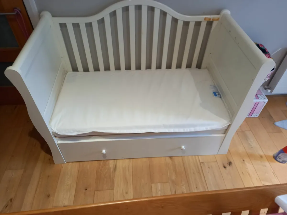 Cot - Image 3