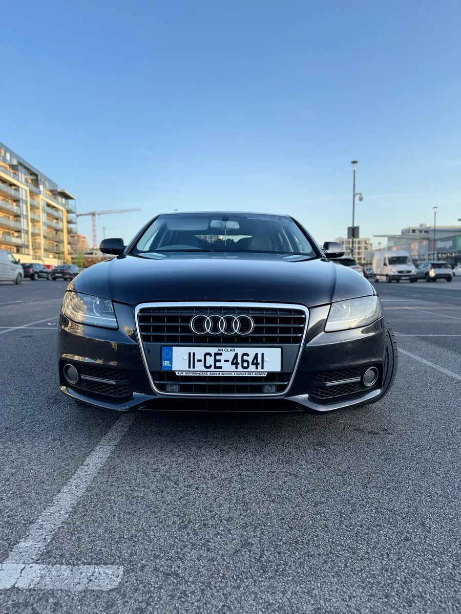 Audi A4 2.0 TDI 2011 - Image 2