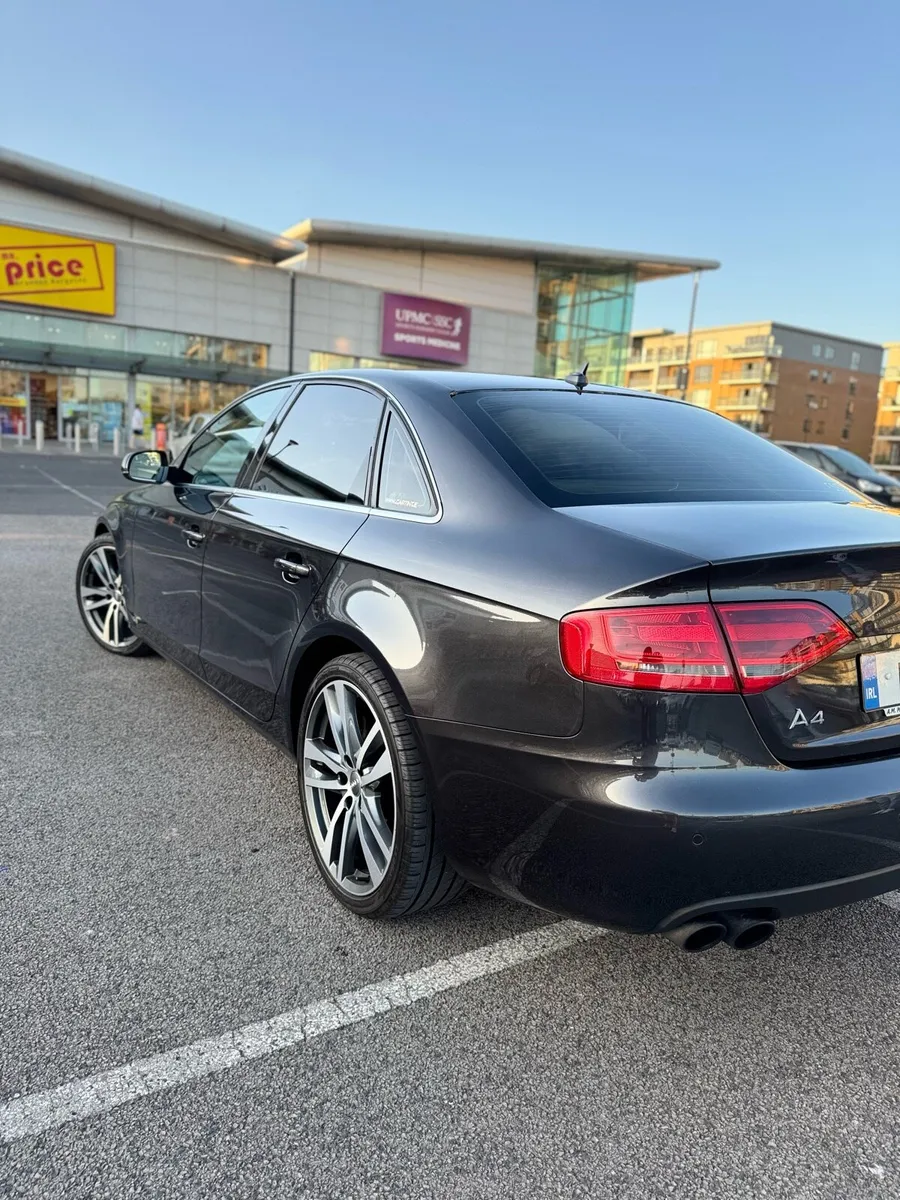 Audi A4 2.0 TDI 2011 - Image 3