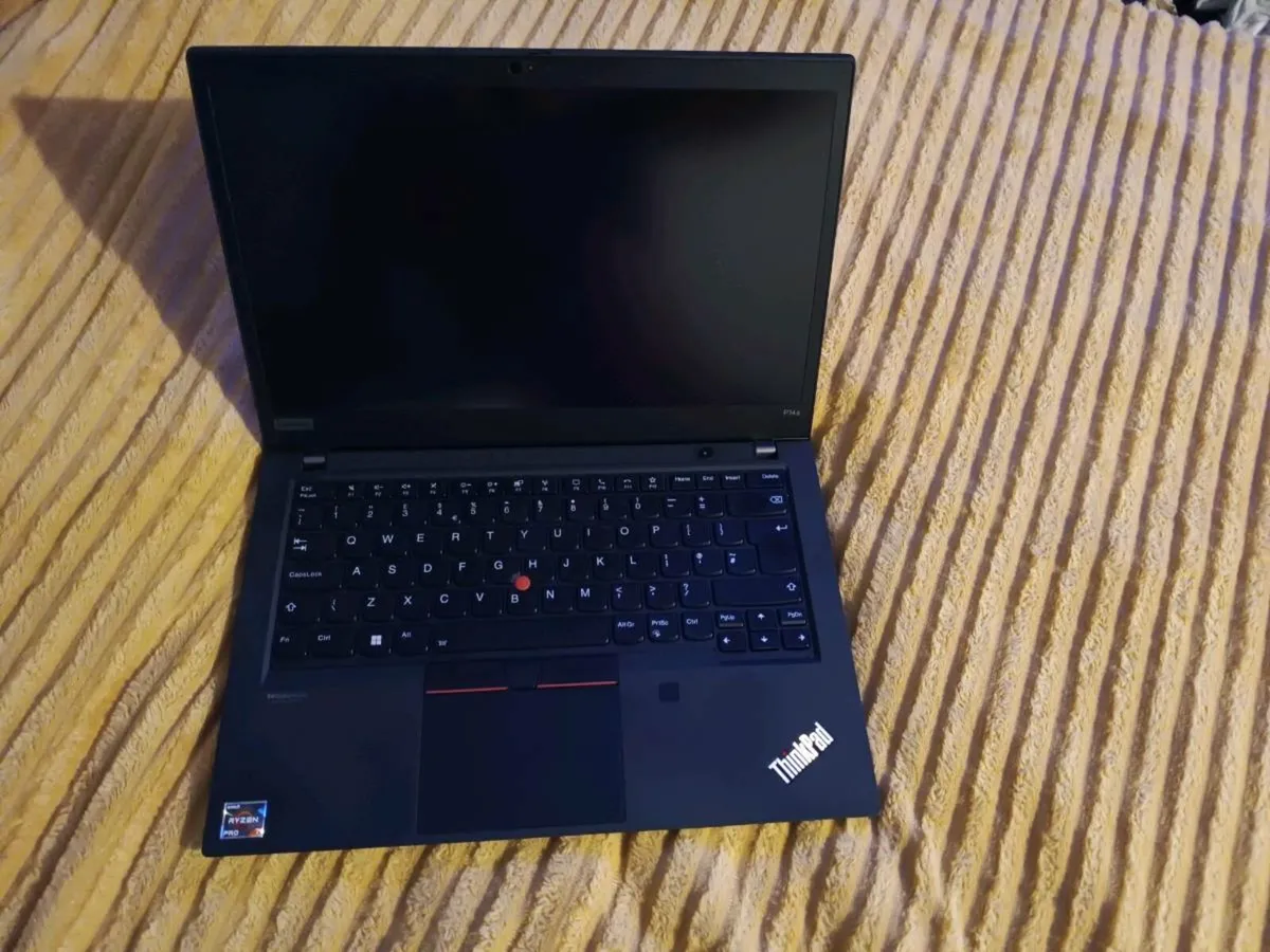 Laptop Lenovo Thinkpad P14s gen 2 Ryzen 7 pro - Image 2