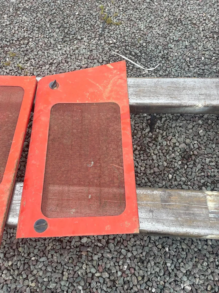 Massey Ferguson 300 series Bottom Panels - Image 2