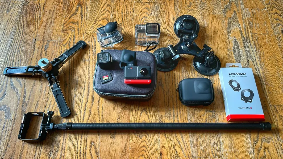 Insta360 ONE R Twin and complete kit 360 photogr.