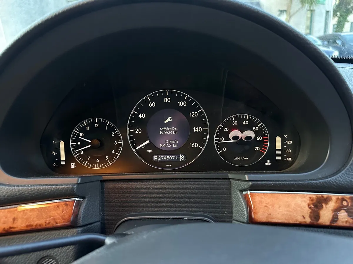 2004 E200 Auto TAX NCT - Image 2