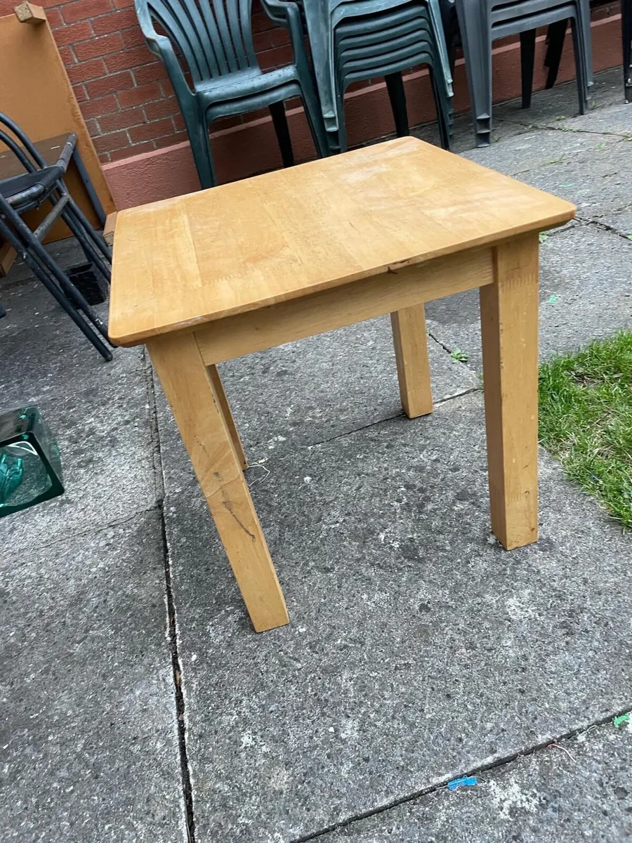 Oak side table €40 - Image 4