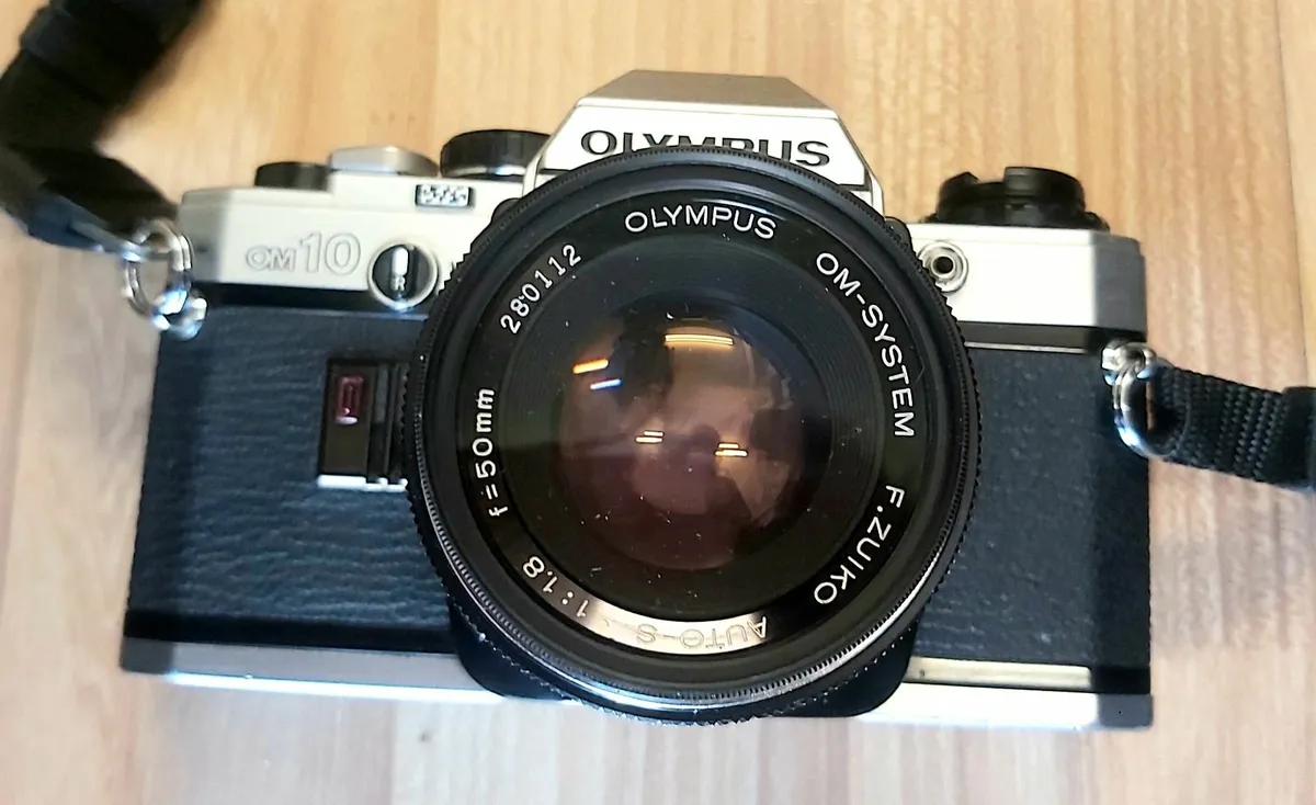 Olympus Om10 film. - Image 1