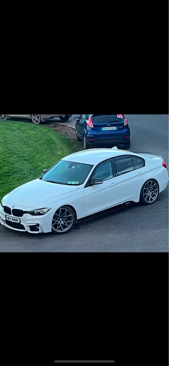 BMW f30 318d sport - Image 1