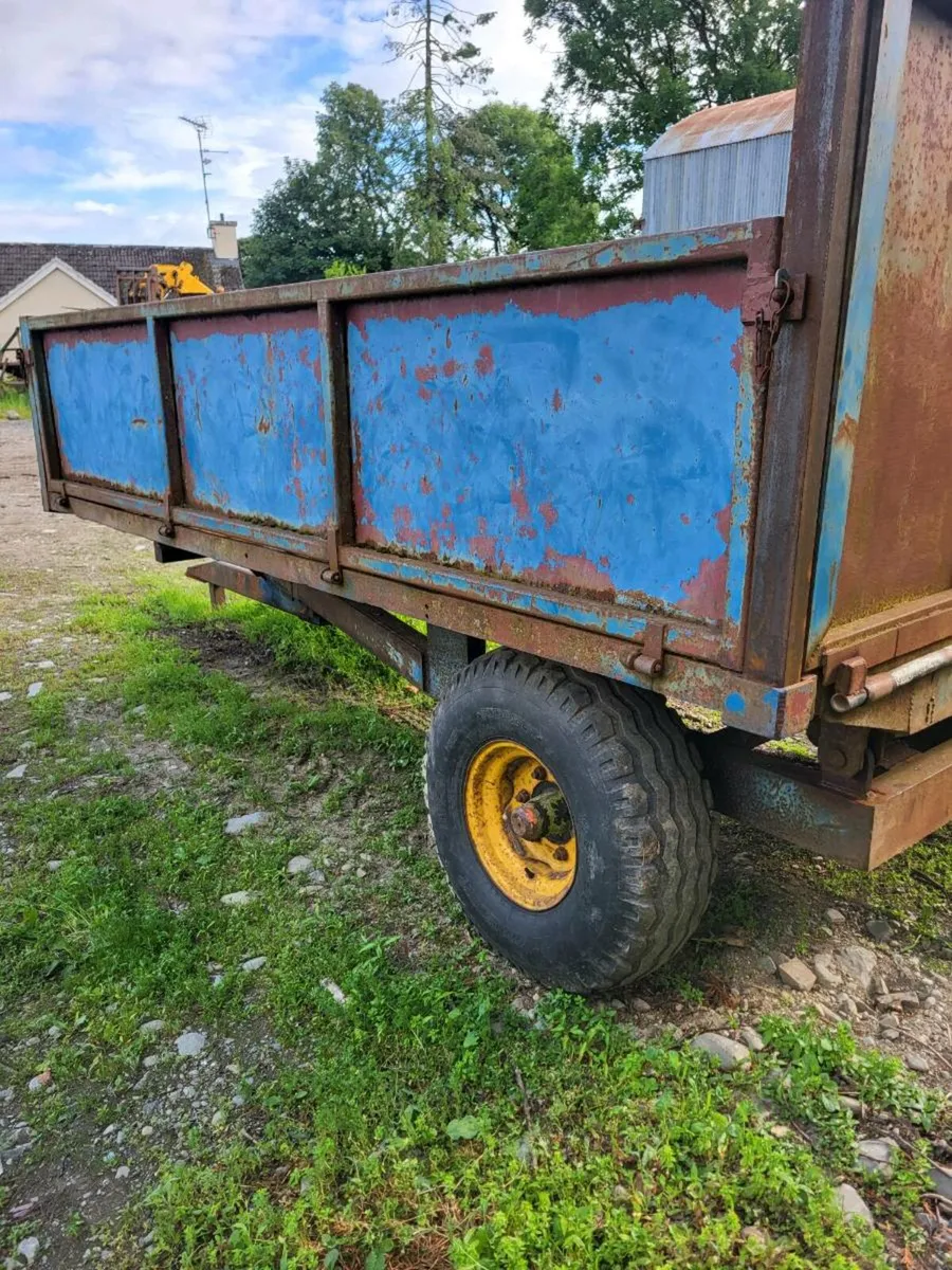 Tipping trailer - Image 1