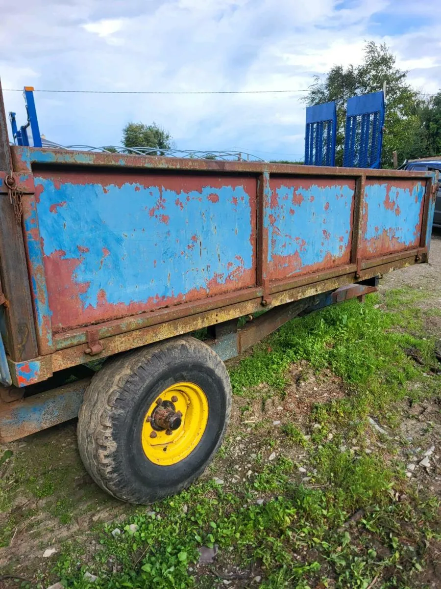 Tipping trailer - Image 2