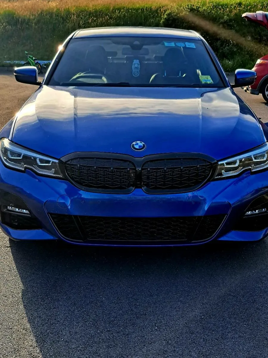 Bmw 330e - Image 1
