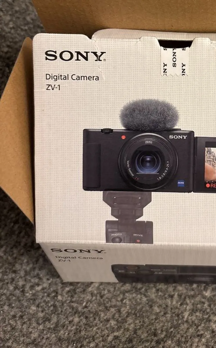 sony compact camera - Image 1