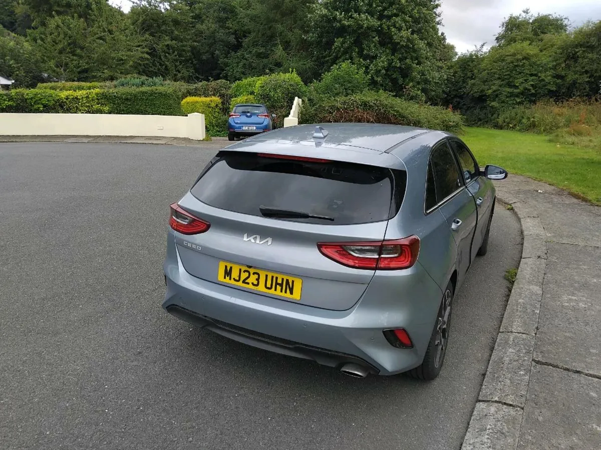 2023 Kia Ceed 3 ISG - Image 2