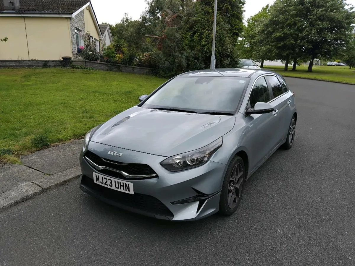 2023 Kia Ceed 3 ISG - Image 1