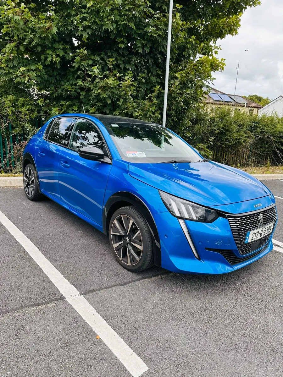 Peugeot 208 1.5 GT Line Hatchback Diesel Blue - Image 1