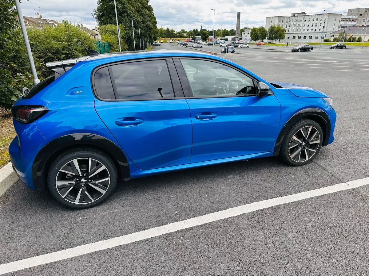 Peugeot 208 1.5 GT Line Hatchback Diesel Blue - Image 3