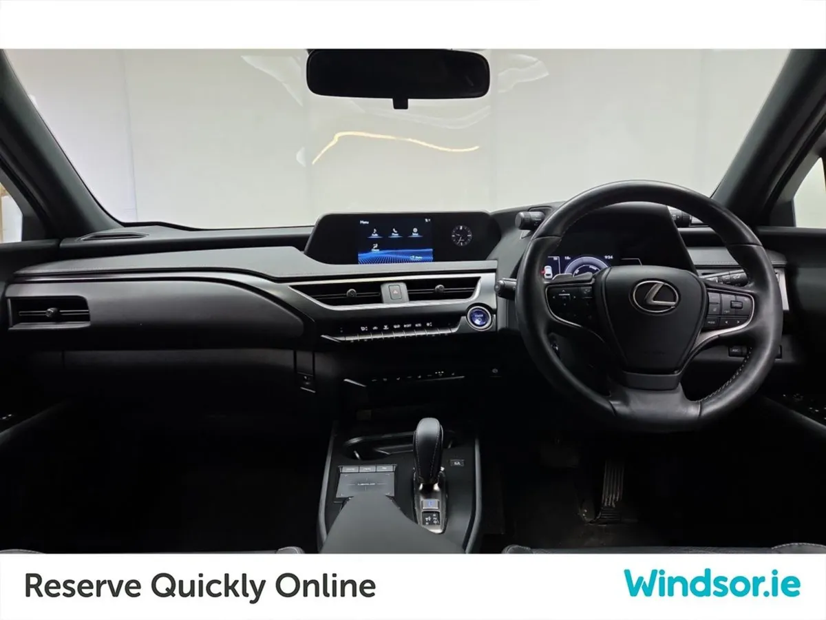 Lexus UX Ux 300E 204 Electric 54.3 kWh E-cvt Auto - Image 4