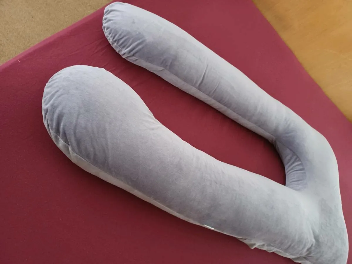 Pregnancy Pillow - Image 3