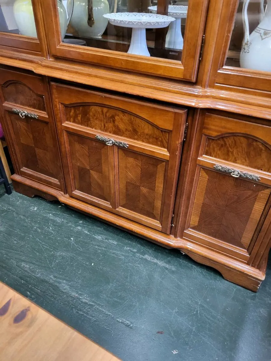 Beautiful Large Display Cabinet - Image 3