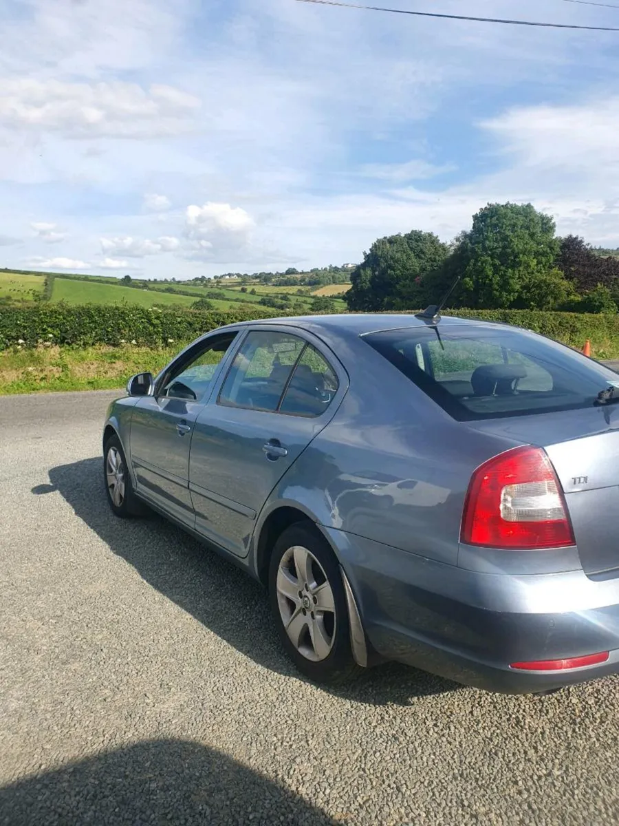 Car - Image 4